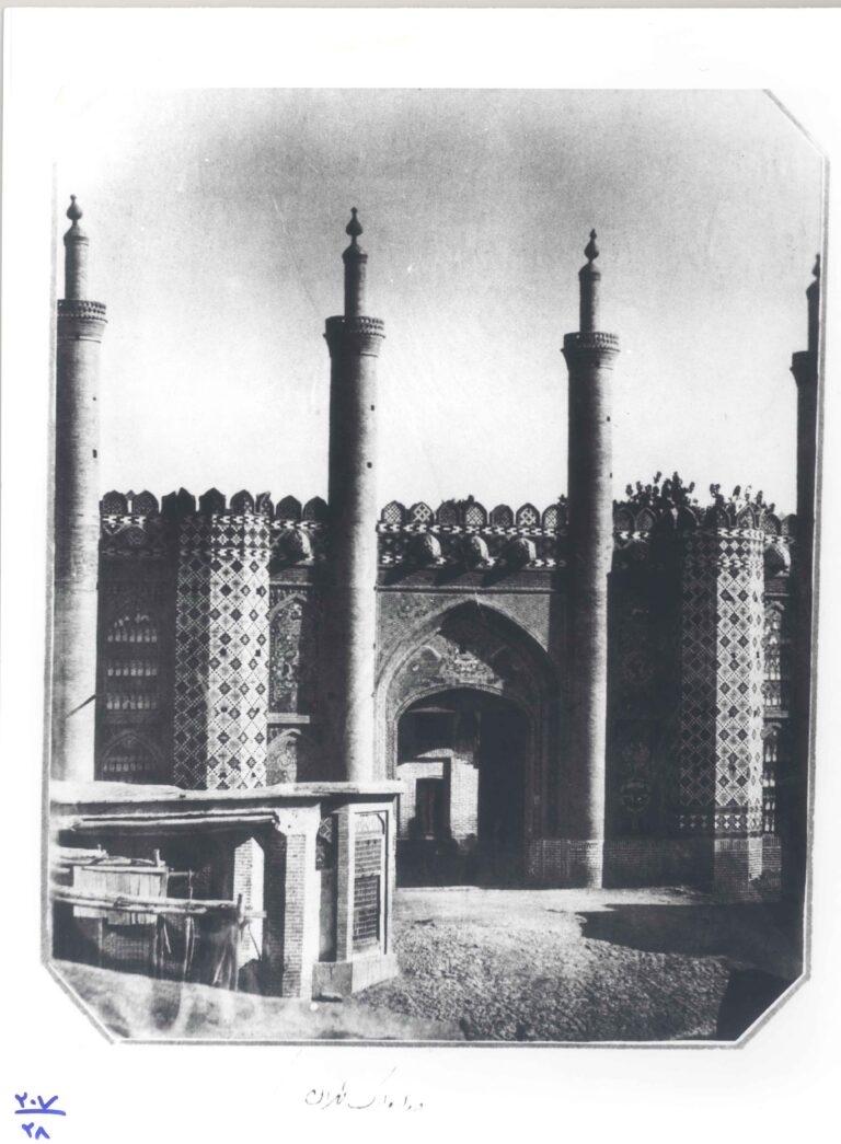 دروازه ارگ تهران